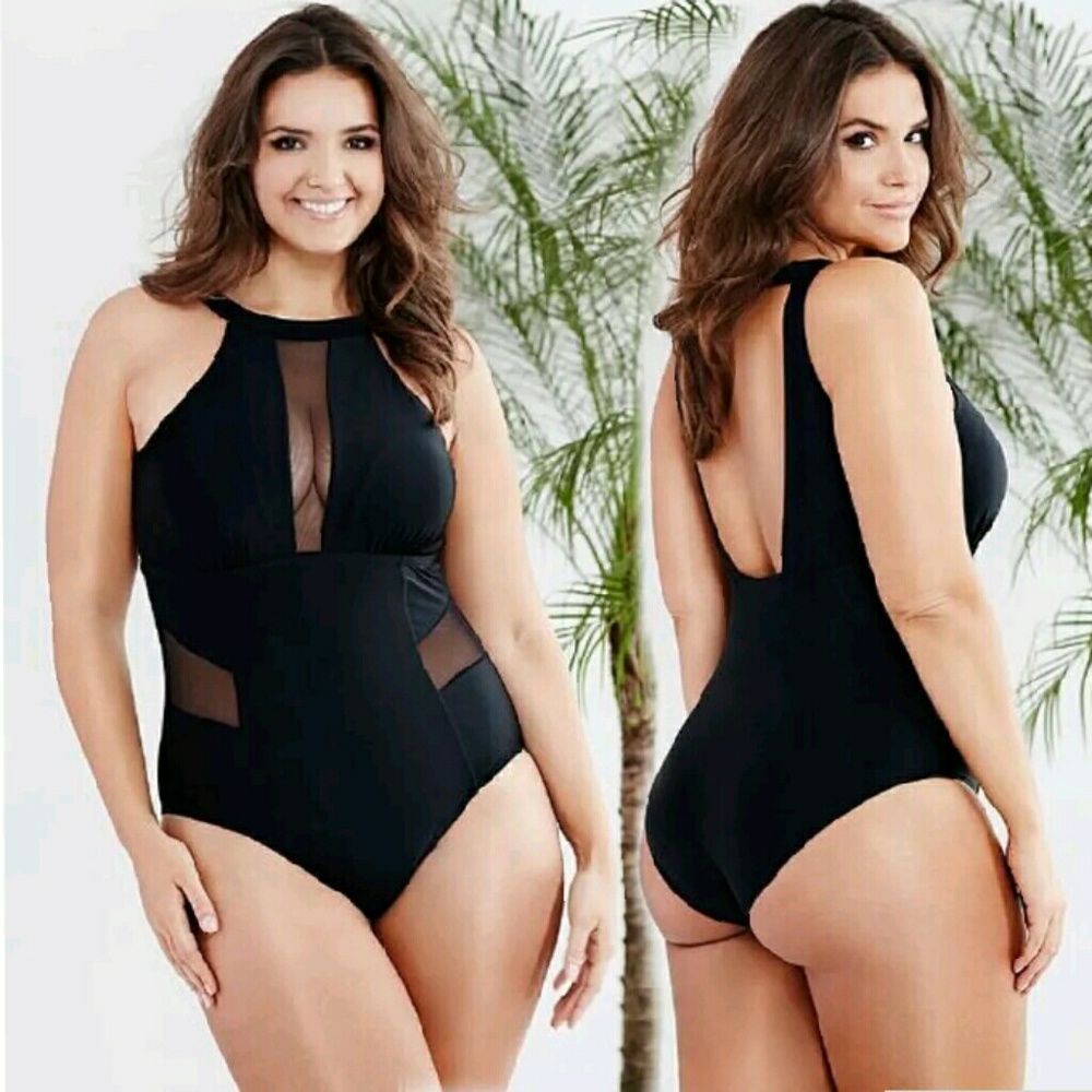 💕HP💕 Gorgeous Sheer Panel One-piece